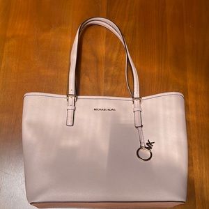 Michael Kors Carryall tote